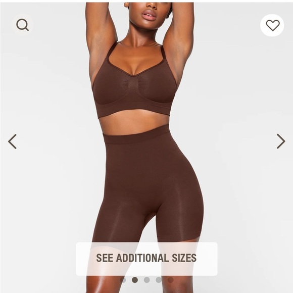 SKIMS SEAMLESS MID THIGH SCULPT BUTT ENHANCING Cocoa‎ SHORTS Medium - Picture 5 of 5